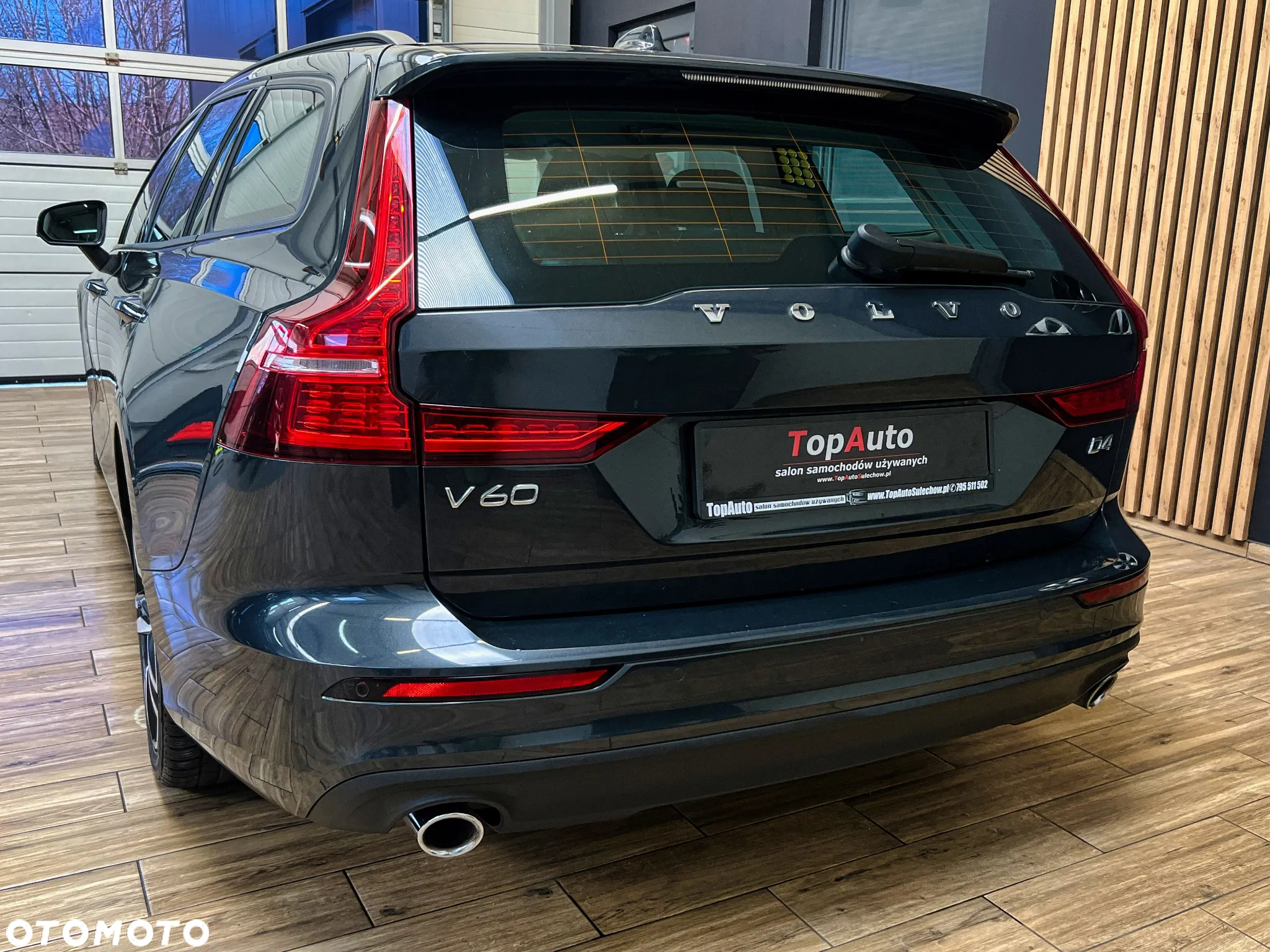 Volvo V60 D4 Momentum - 9