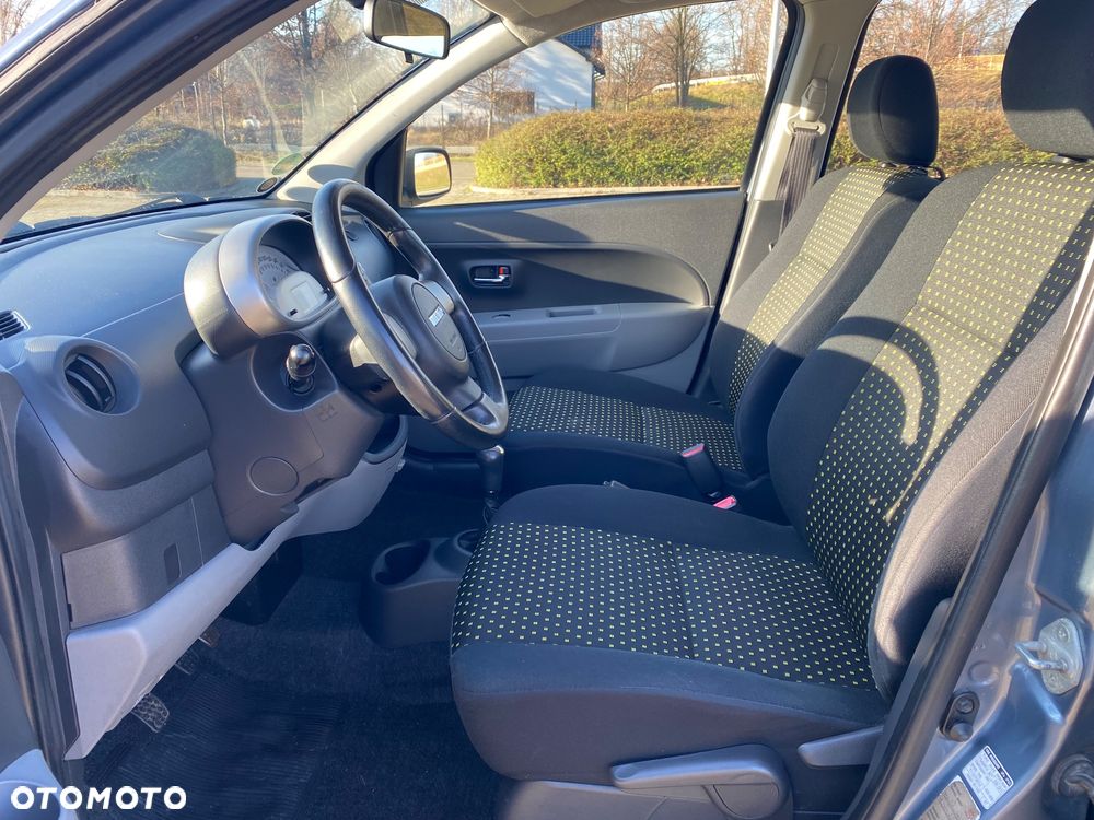 Daihatsu Sirion 1.3 CooLine - 7