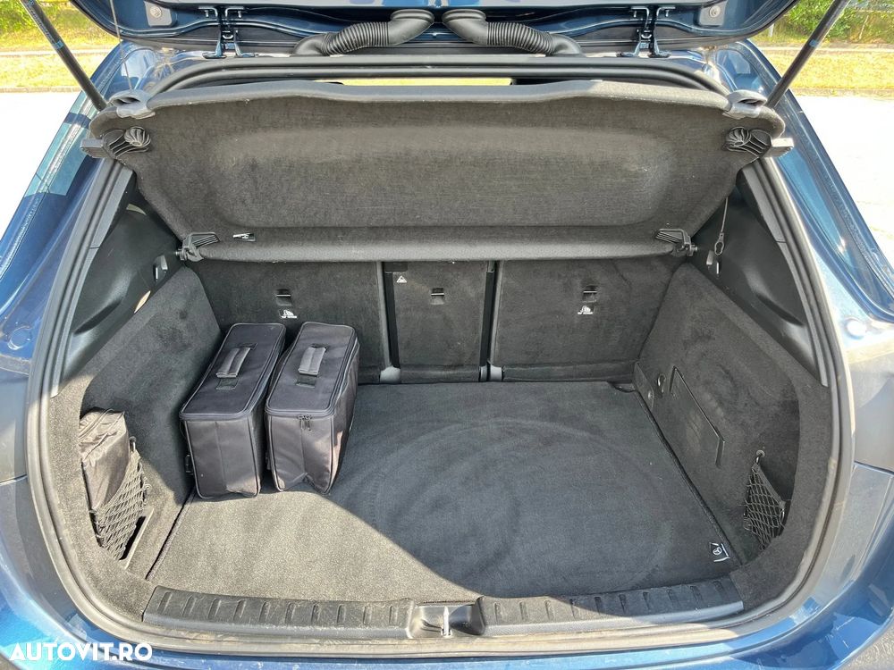 Mercedes-Benz GLA 250 e - 26