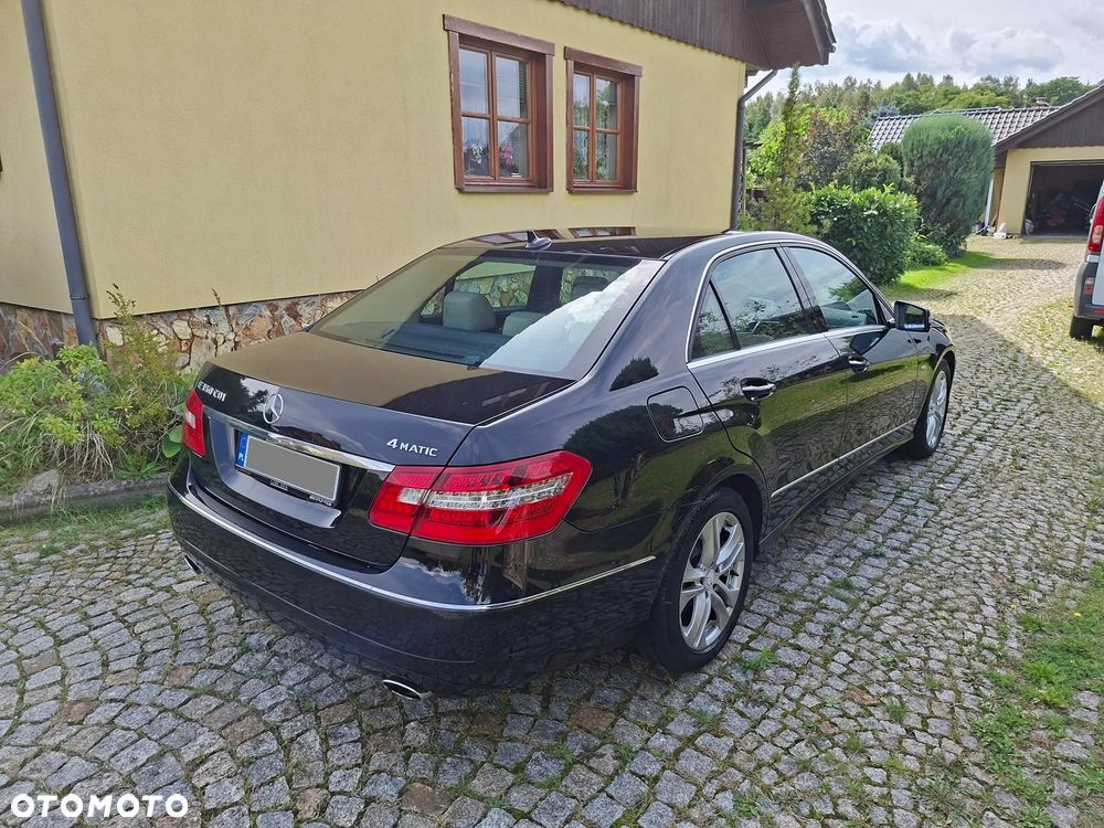 Mercedes-Benz Klasa E 350 CDI 4-Matic BlueEff Avantgarde - 4