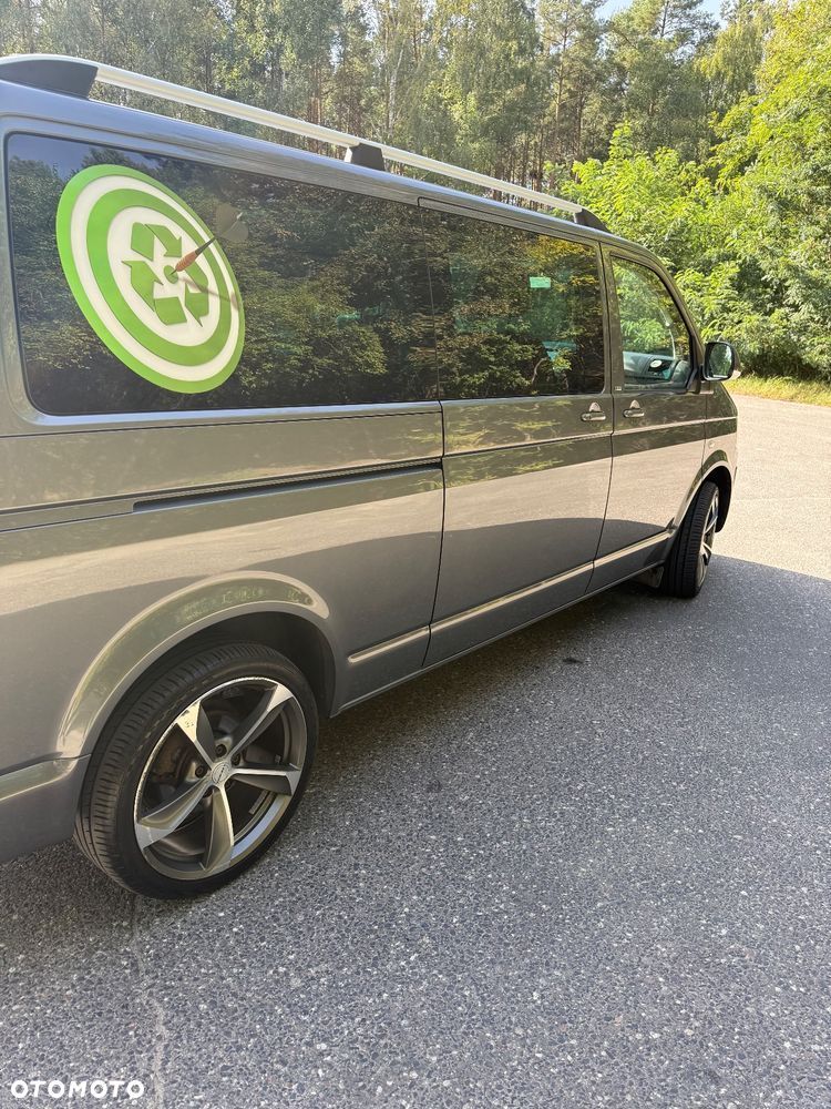 Volkswagen Multivan - 10