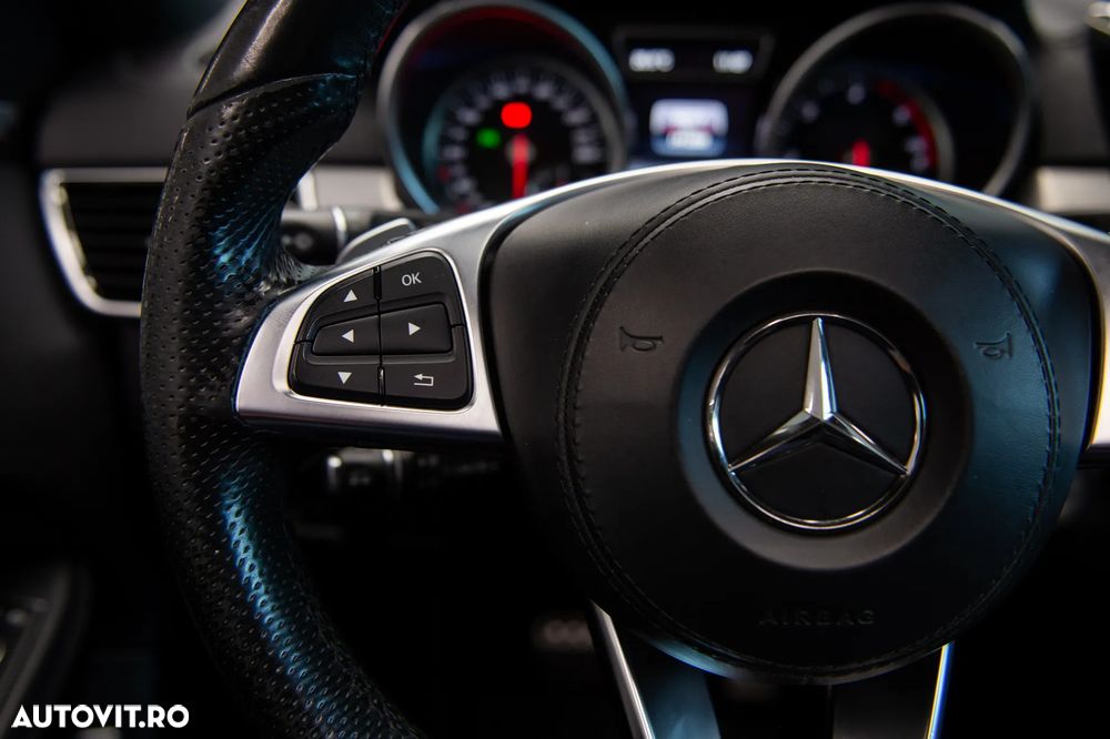 Mercedes-Benz GLS 350 d 4MATIC 9G-TRONIC AMG Line - 17