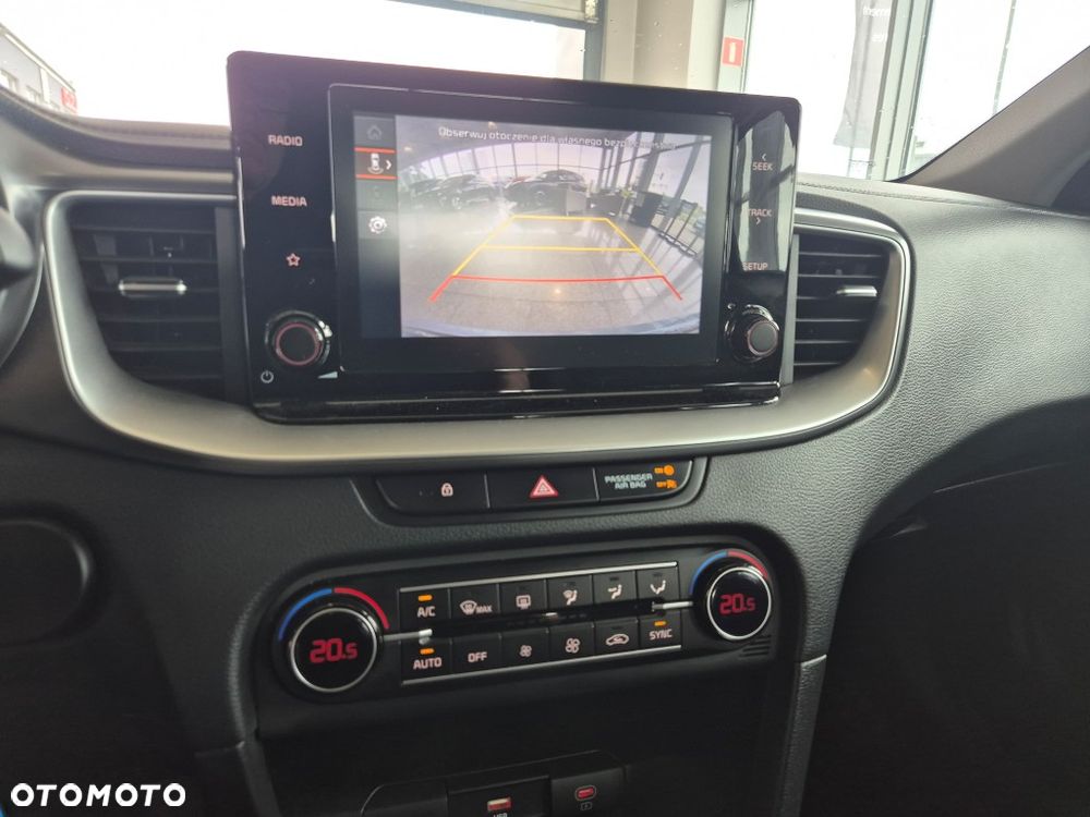 Kia Ceed 1.5 T-GDI M - 19