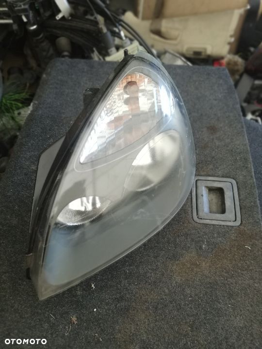 RENAULT CLIO II LIFT LAMPA LEWY PRZÓD EUROPA