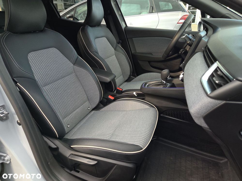 Renault Clio 1.0 TCe Techno Xtronic - 12