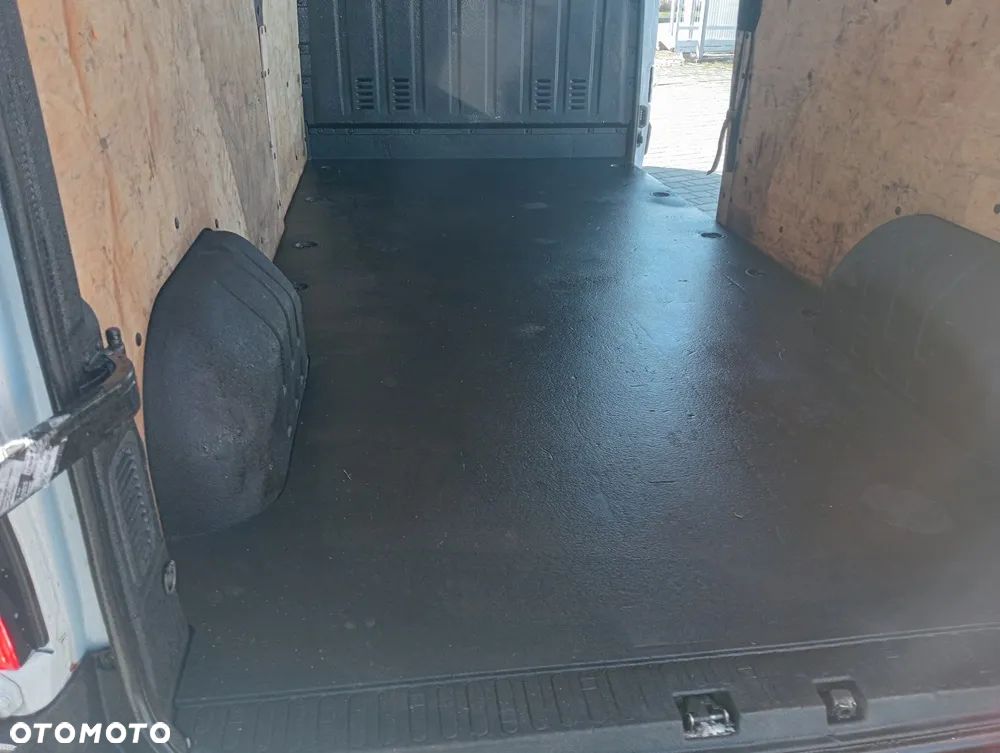 Renault Master FURGON L3H2 180KM - 15