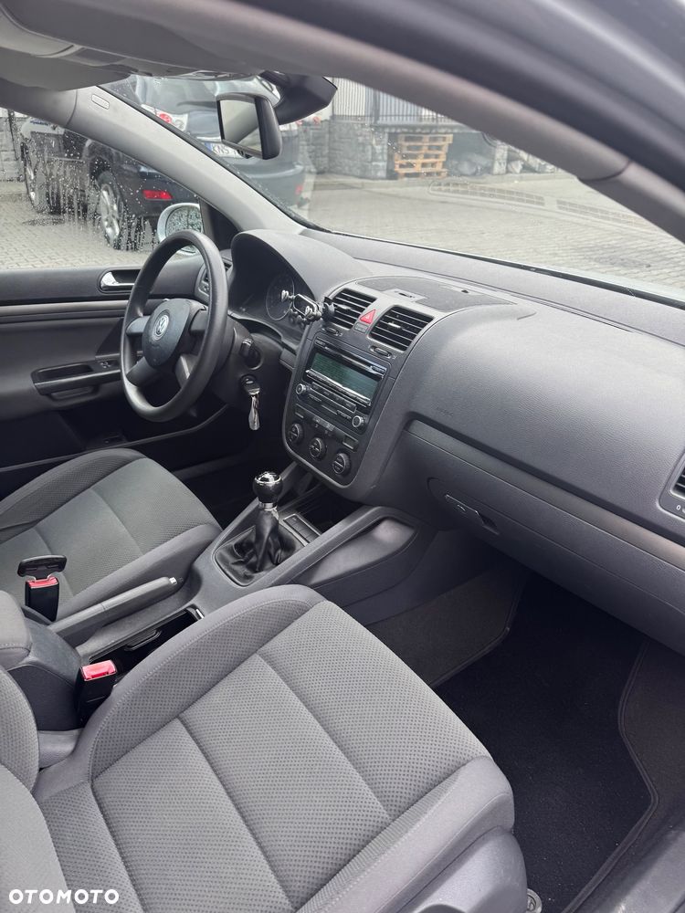 Volkswagen Golf - 13