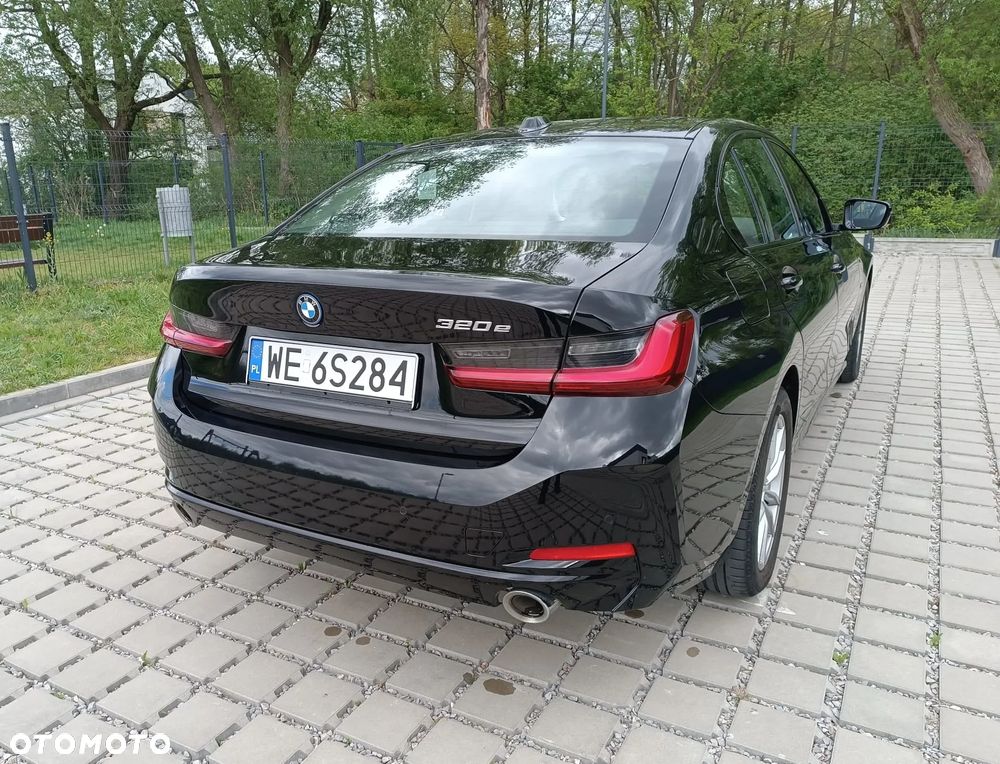 BMW Seria 3 320e Advantage - 9