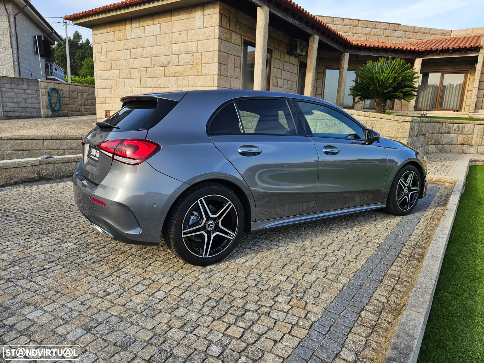 Mercedes-Benz A 180 d 7G-DCT AMG Line - 19