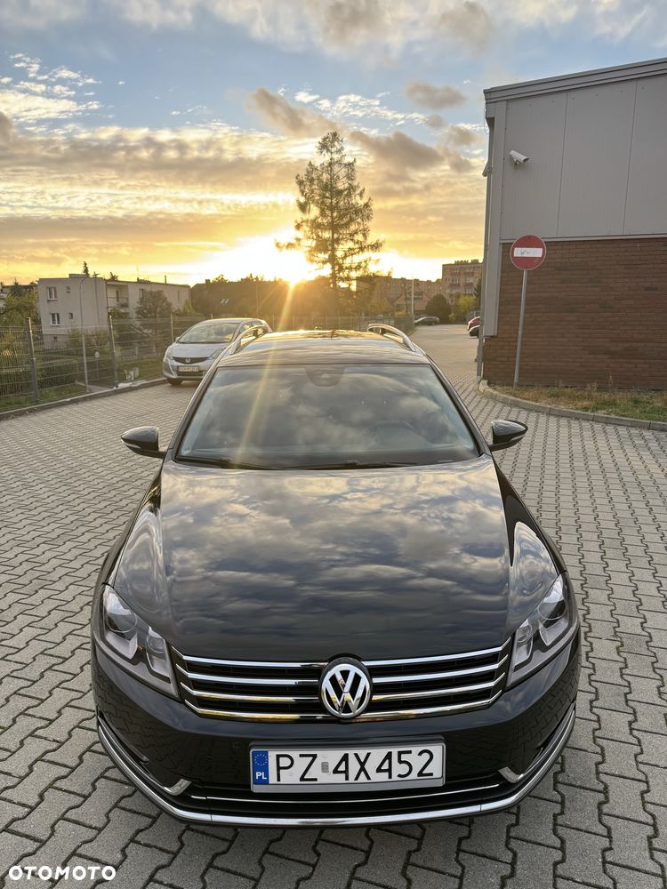 Volkswagen Passat - 12