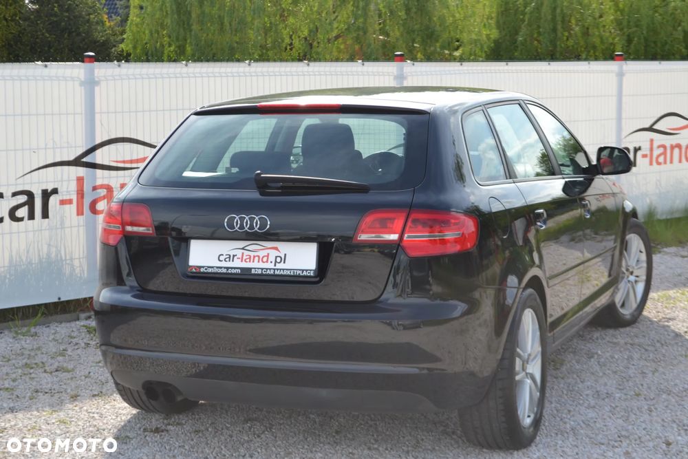 Audi A3 Sportback 1.8 TFSI Ambition - 11