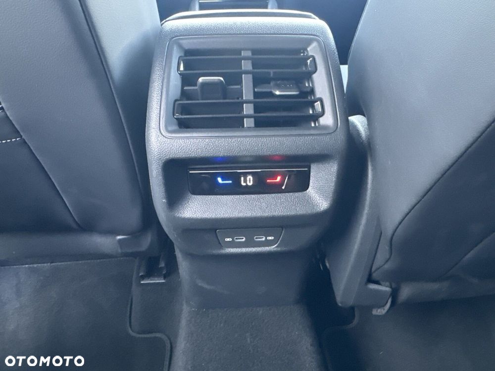 Volkswagen Tiguan - 21