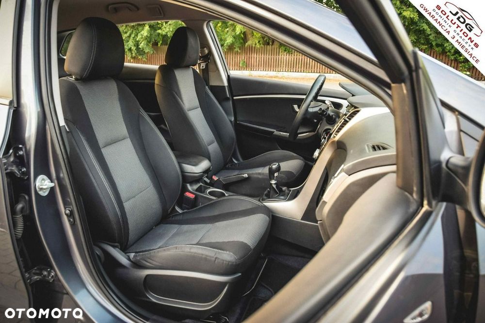 Hyundai i30 1.6 D Style - 30