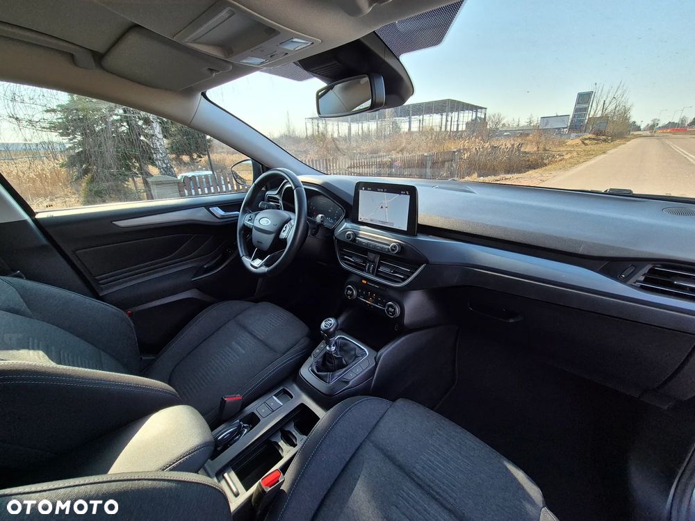 Ford Focus SW 1.0 EcoBoost Hybrid ACTIVE - 8