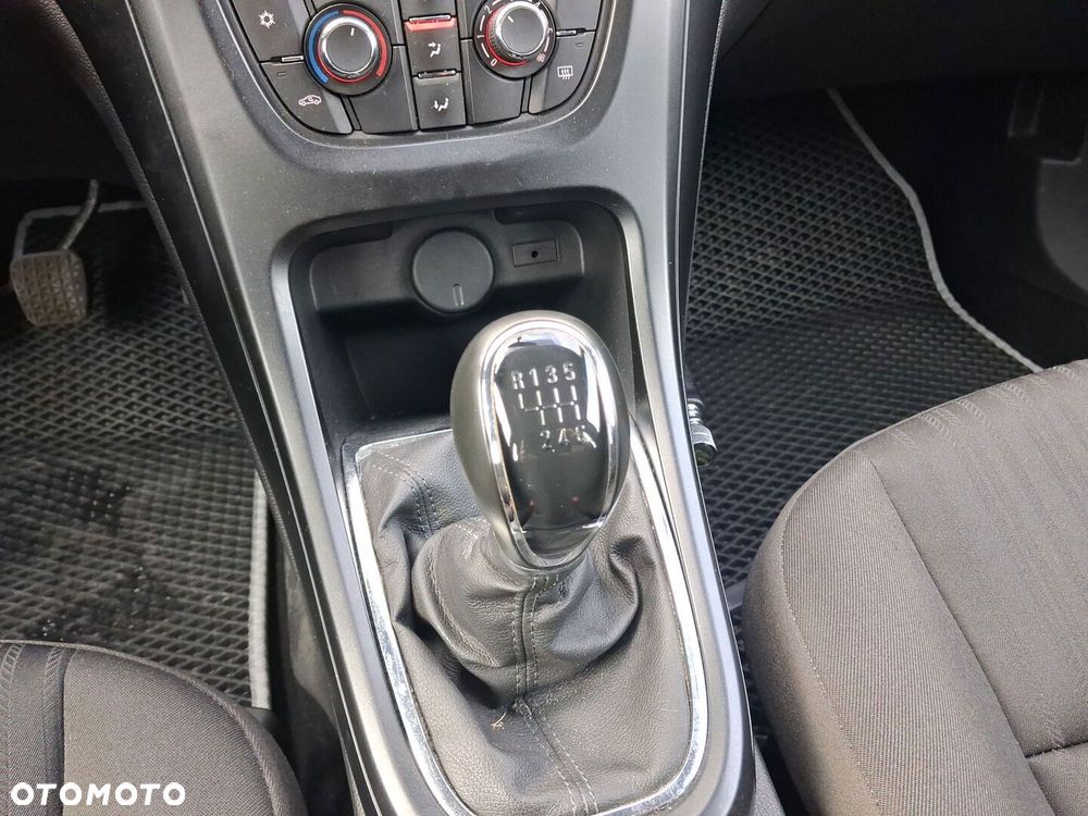 Opel Astra - 19