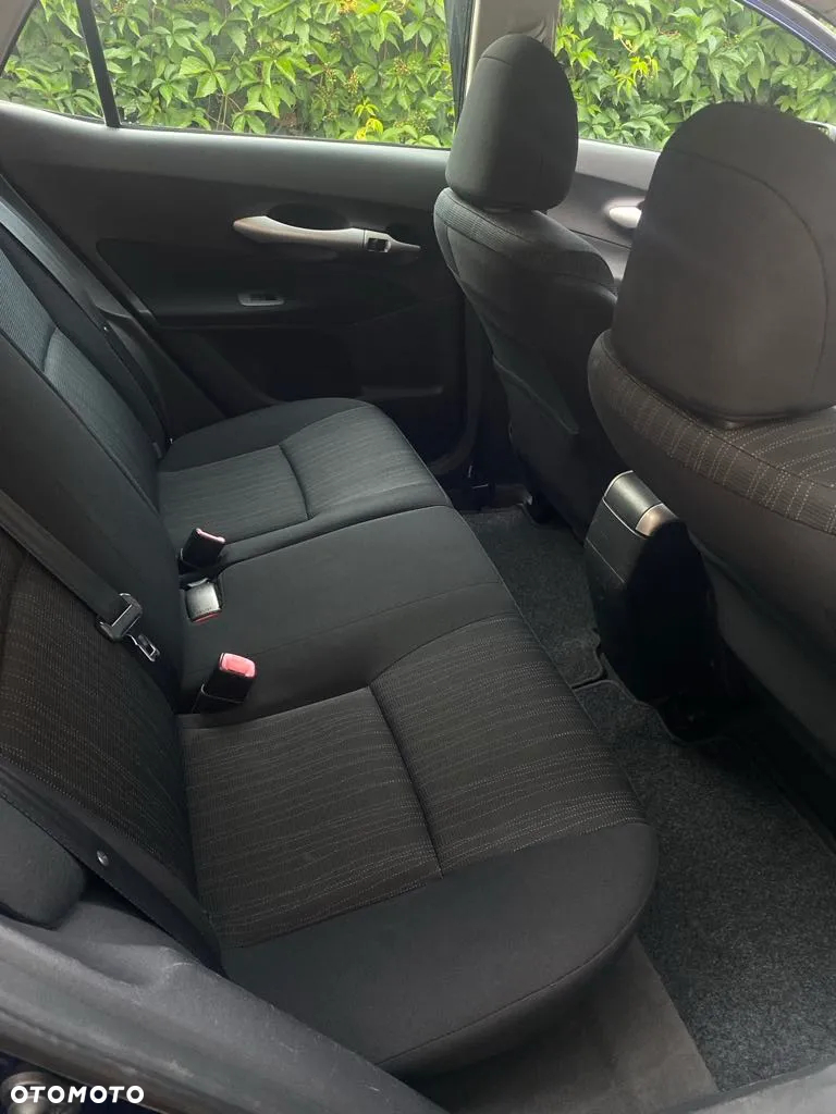 Toyota Auris - 13