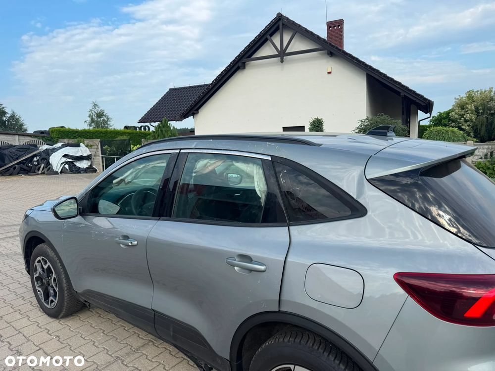 Ford Kuga 2.5 Duratec FHEV ACTIVE - 11