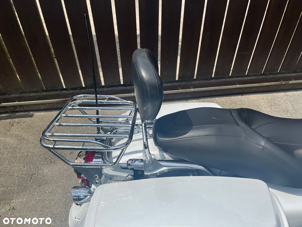 Harley-Davidson Street Glide Trike - 3
