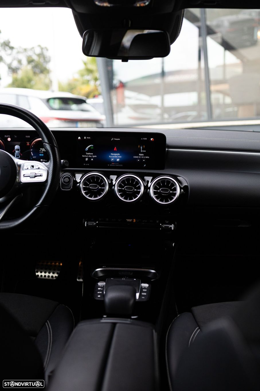Mercedes-Benz A 250 Limousine e AMG Line - 25