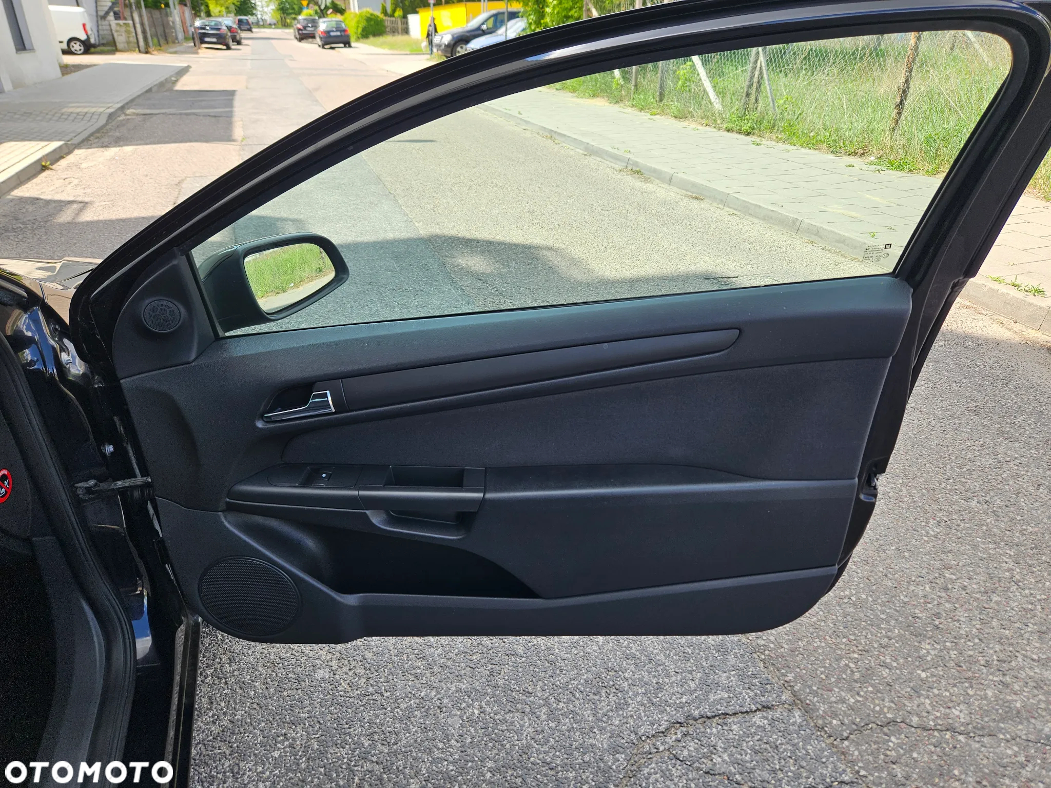 Opel Astra GTC 1.4 Catch me - 14