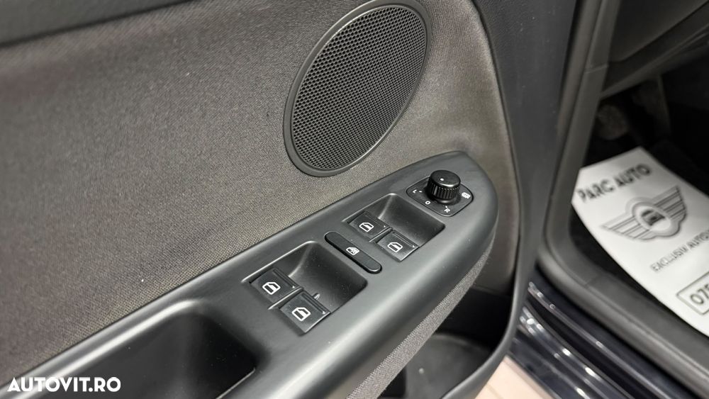 Volkswagen Golf Plus - 15