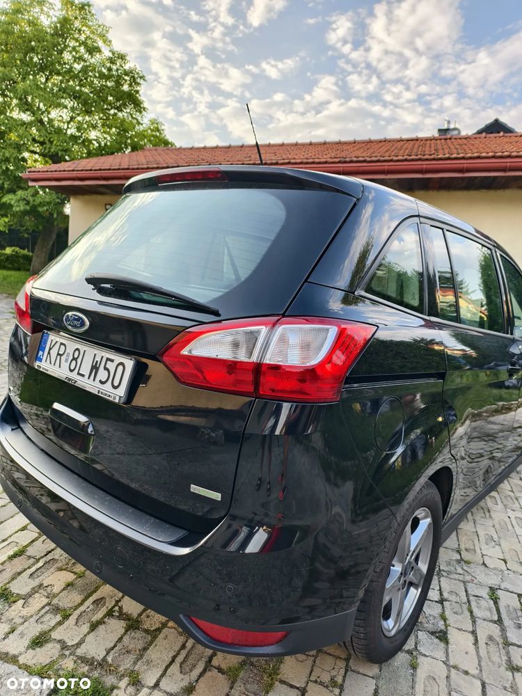 Ford Grand C-MAX - 3