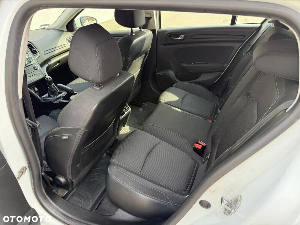Renault Megane 1.5 dCi Business - 17