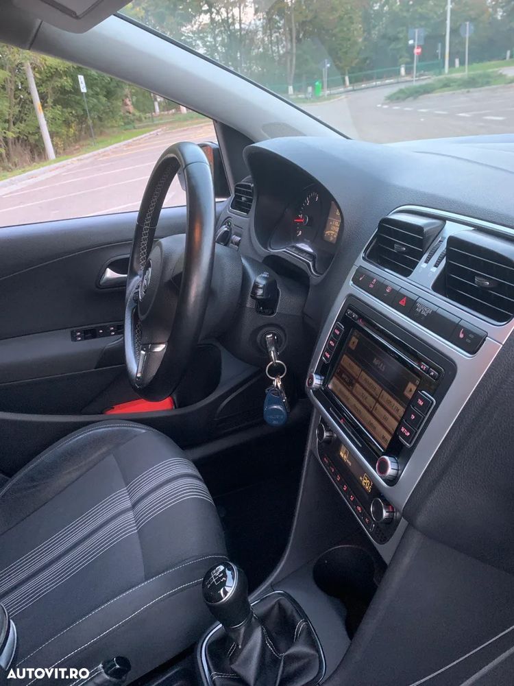 Volkswagen Polo 1.6 TDI MATCH - 9
