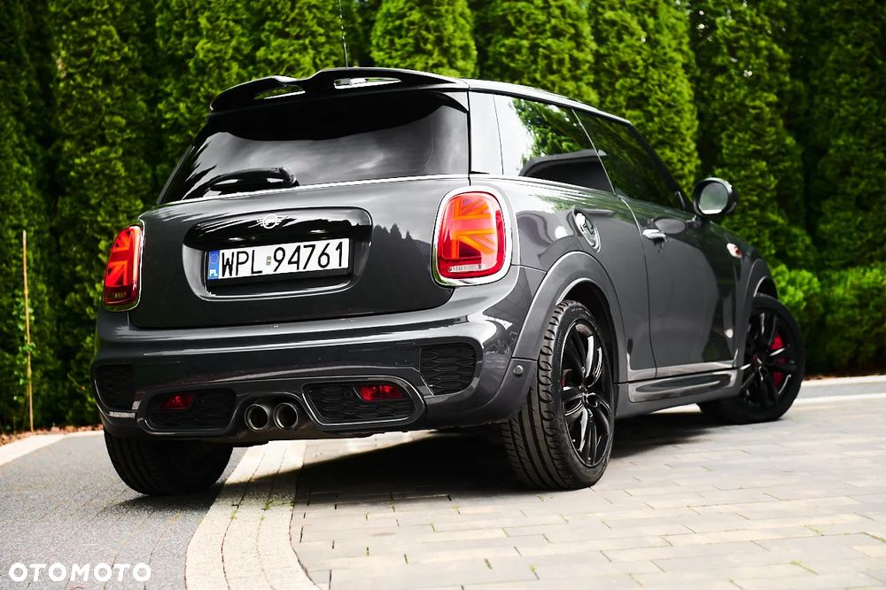 MINI John Cooper Works - 34