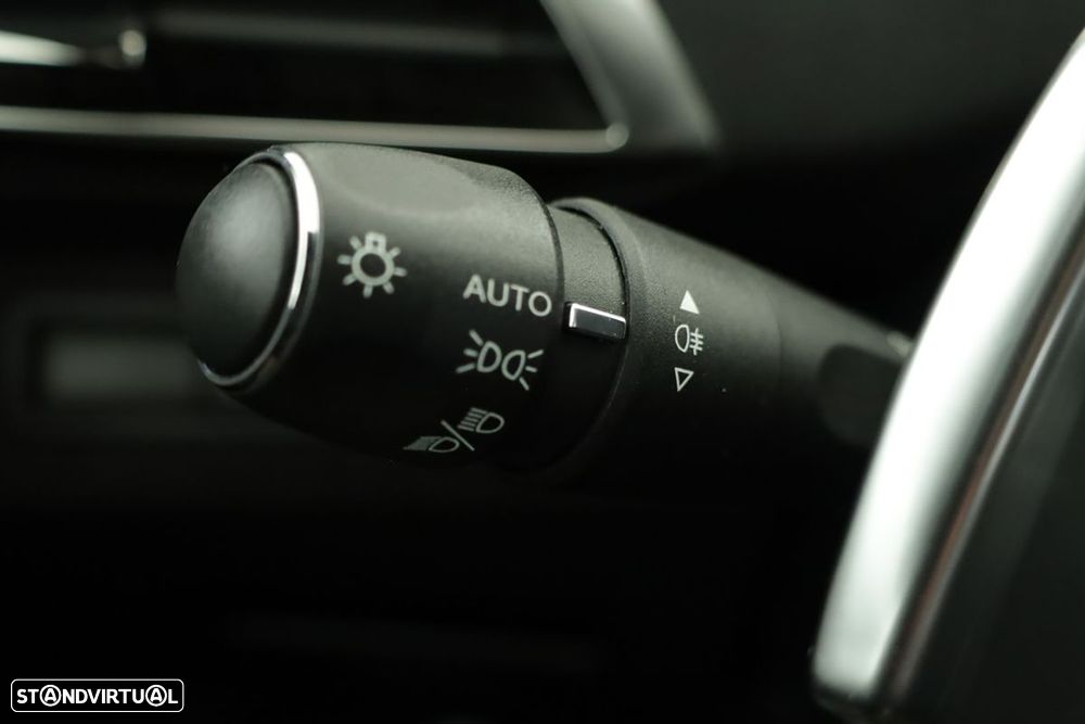 Peugeot 3008 1.2 PureTech GT EAT8 - 17