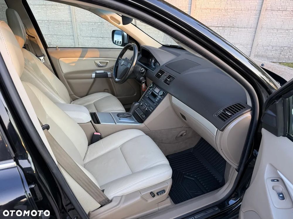 Volvo XC 90 3.2 AWD Executive - 29