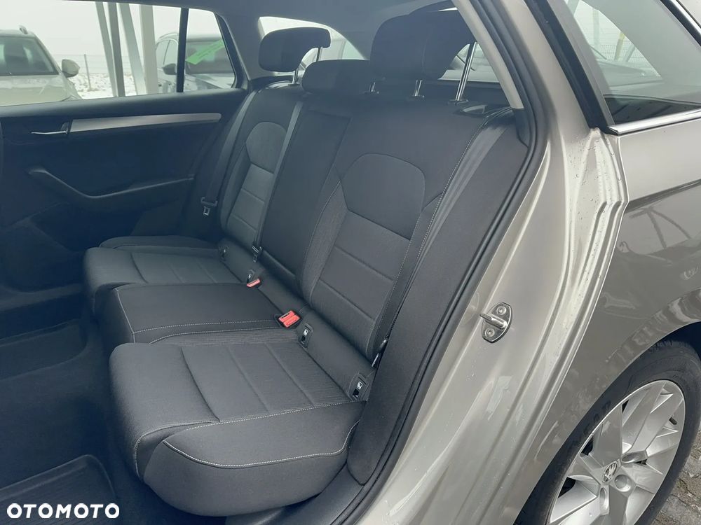 Skoda Superb 1.8 TSI Ambition - 21