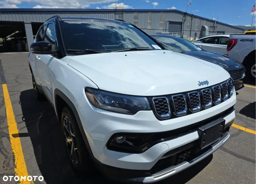 Jeep Compass - 2