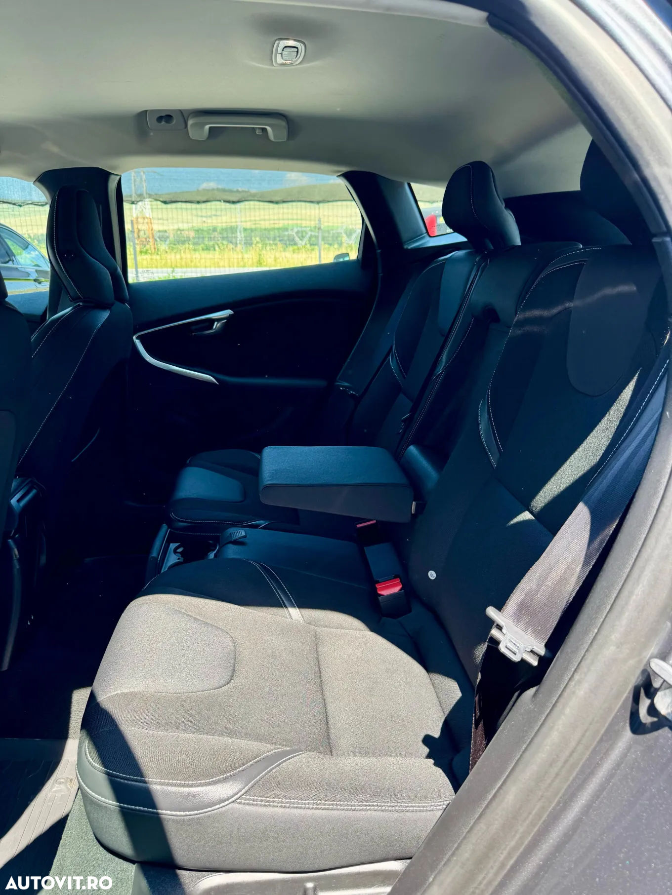 Volvo V40 D2 ECO Aut. Momentum - 32