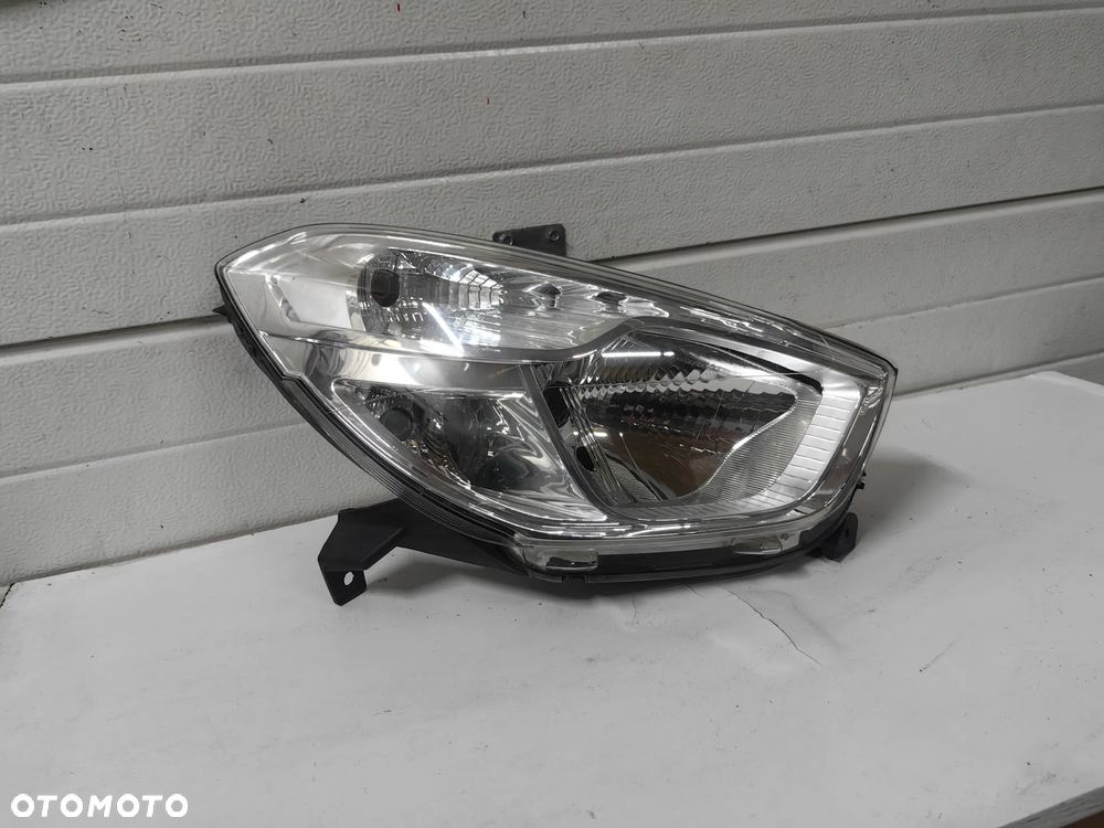 Dacia Dokker lampa przednia prawa - 2