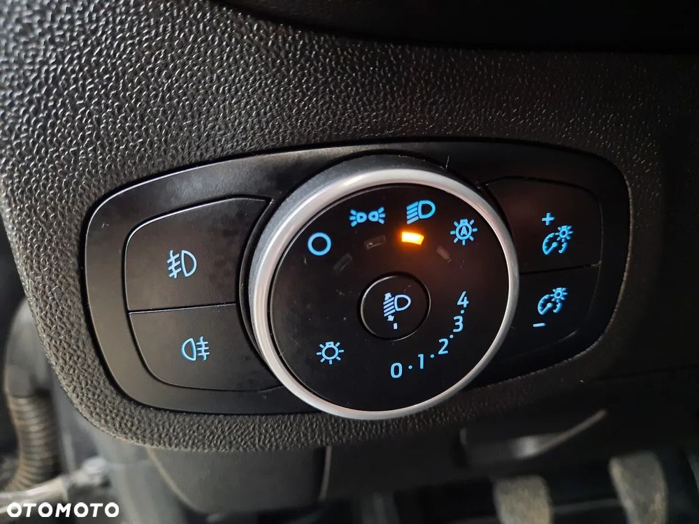 Ford Fiesta 1.0 EcoBoost S&S TITANIUM - 23