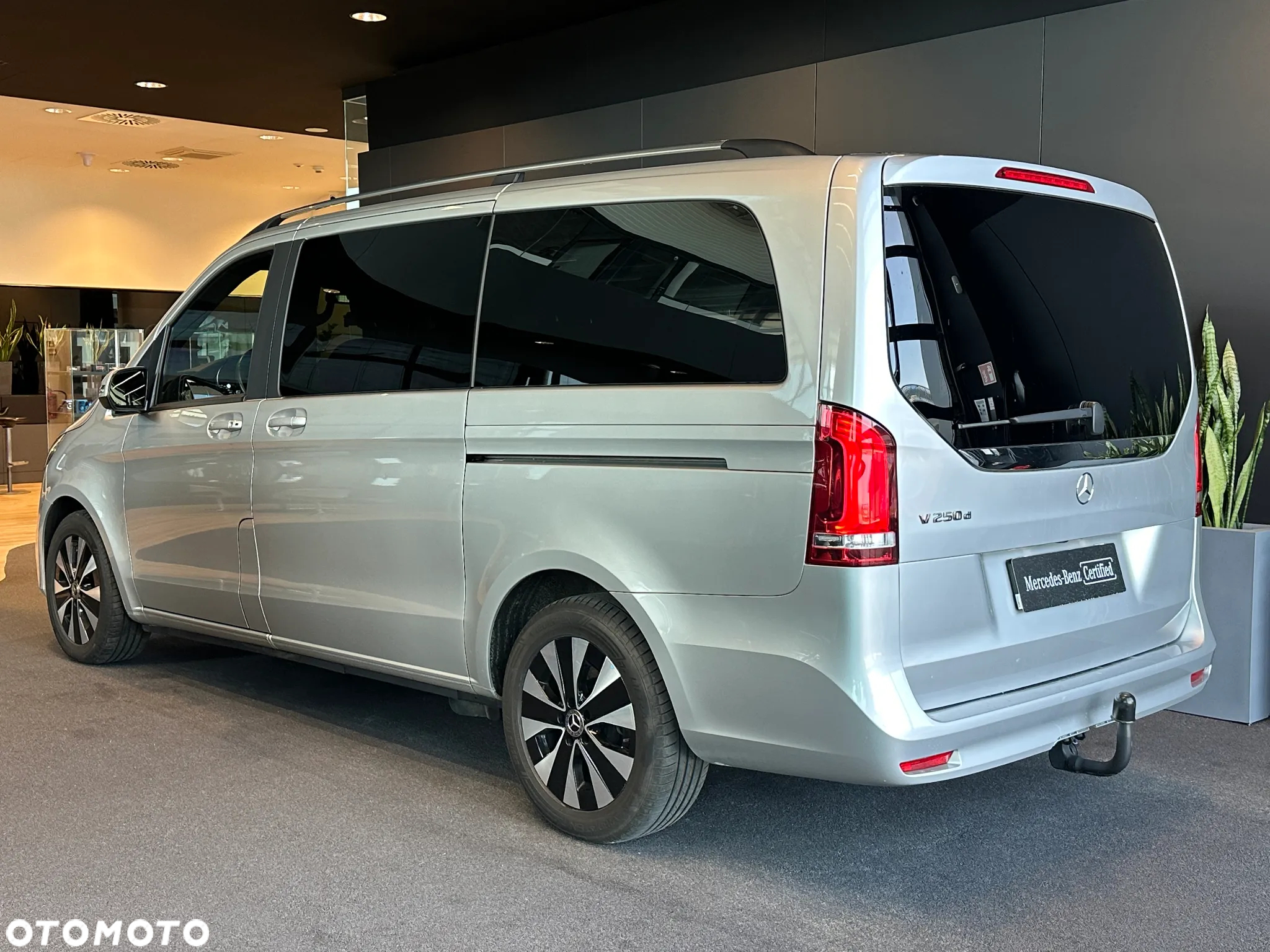 Mercedes-Benz Klasa V 250 d 9G-Tronic (d³ugi) - 2