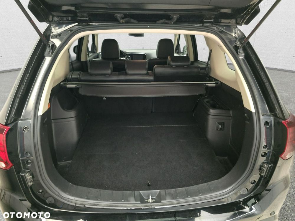 Mitsubishi Outlander - 13