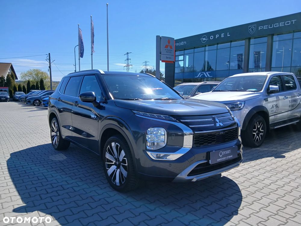 Mitsubishi Outlander Instyle Plus - 2