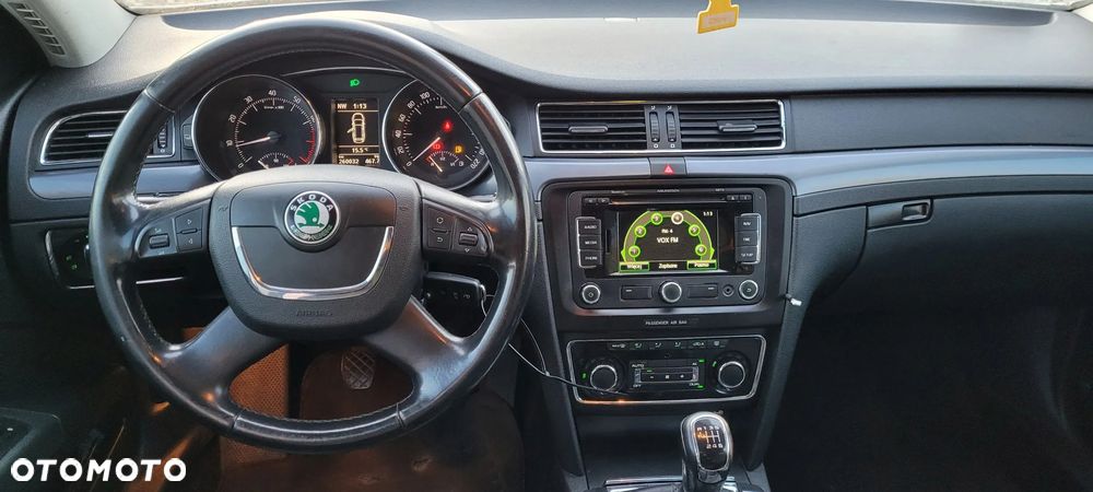 Skoda Superb 1.8 TSI FAMILY - 16