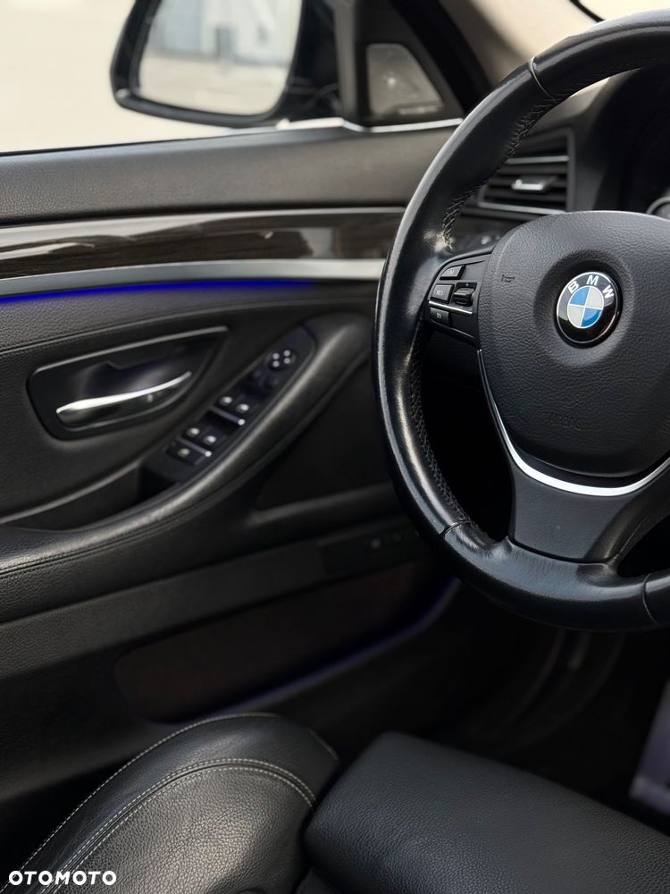 BMW Seria 5 520d Luxury Line - 21
