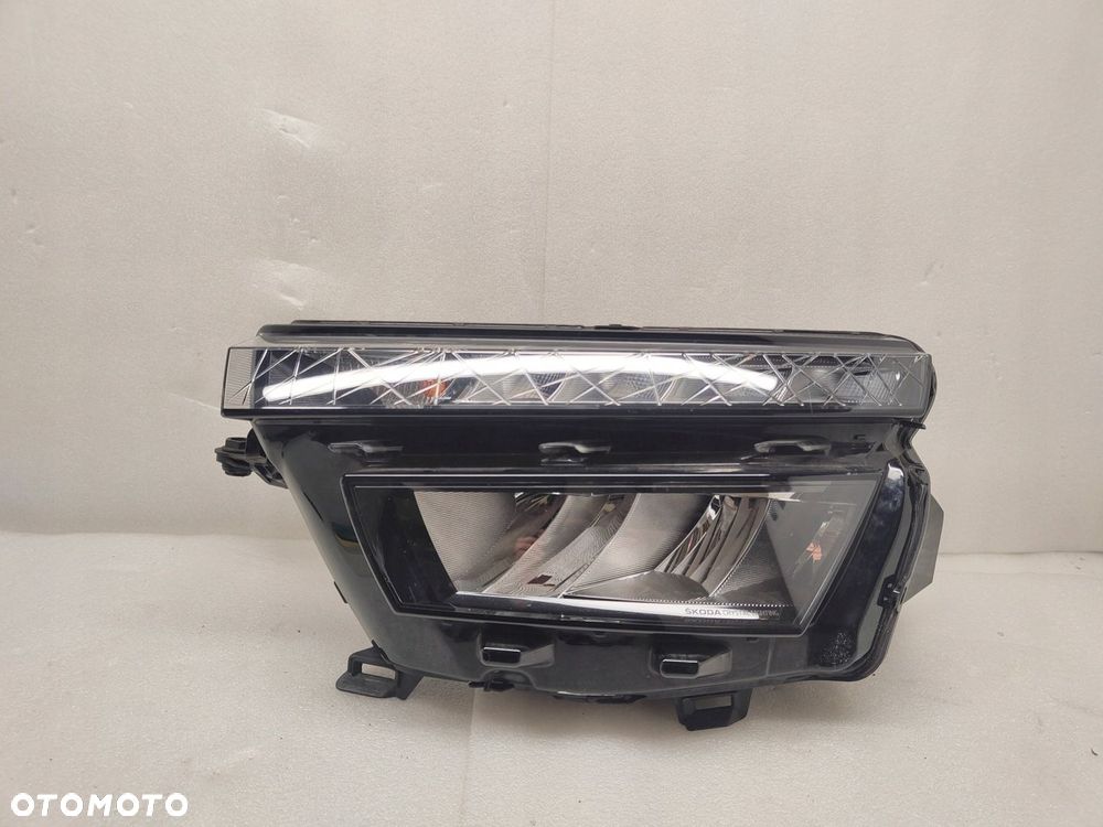 SKODA KAMIQ PÓŁ LED LAMPA LEWY PRZÓD 658941015 - 1