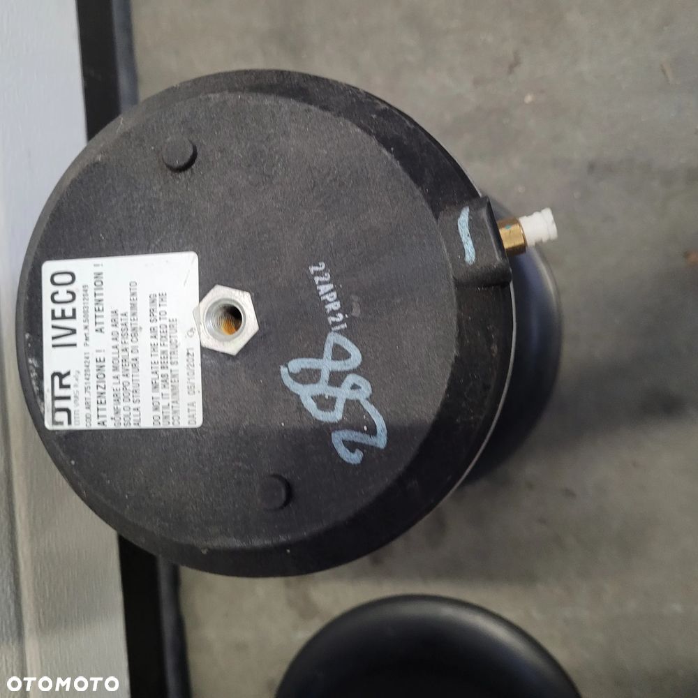 PODUSZKI ZAWIESZENIA IVECO DAILY NOWY ORYGINAŁ 500312049 CHWALIM116 - 2