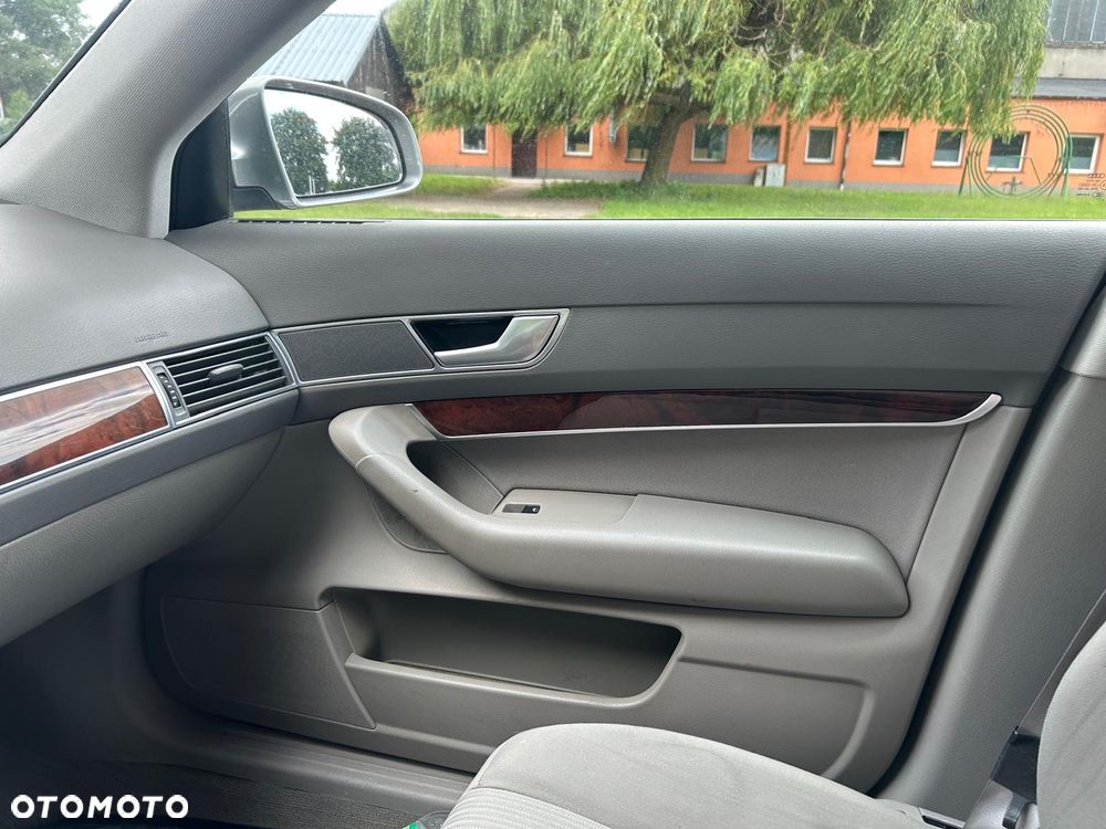 Audi A6 Limousine 2.4 - 34