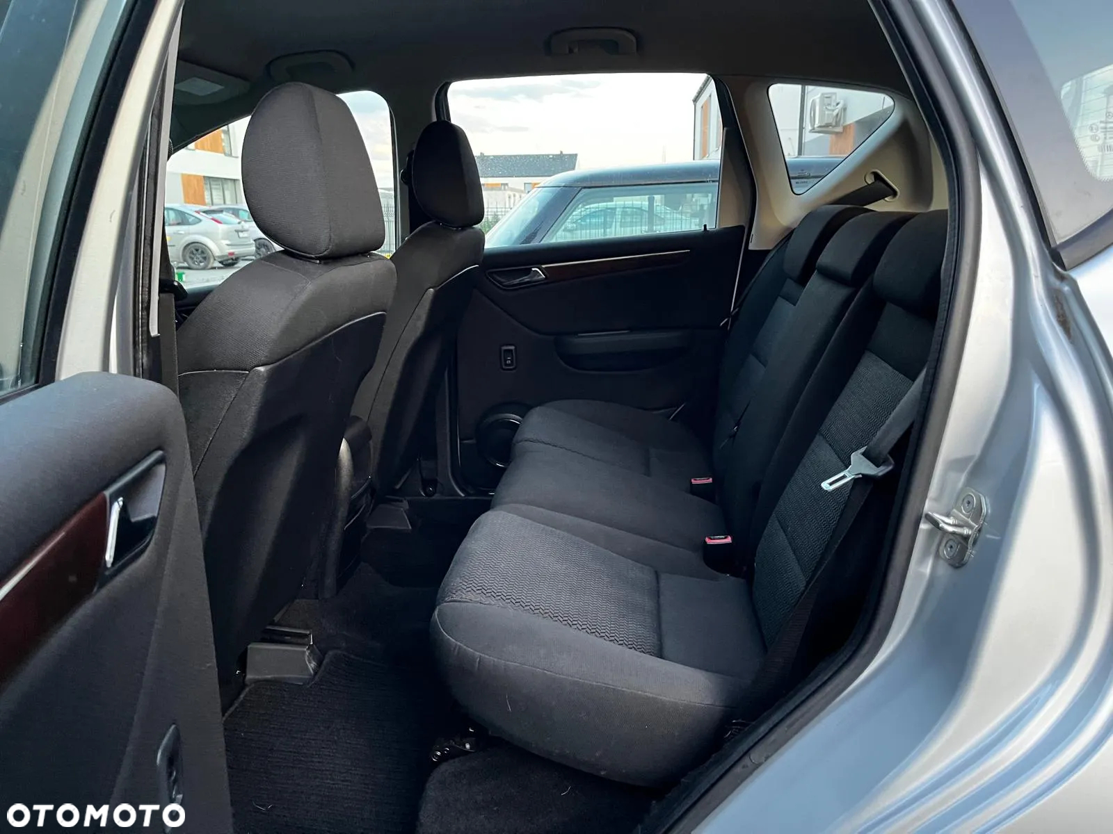 Mercedes-Benz Klasa A 170 Autotronic Elegance - 11