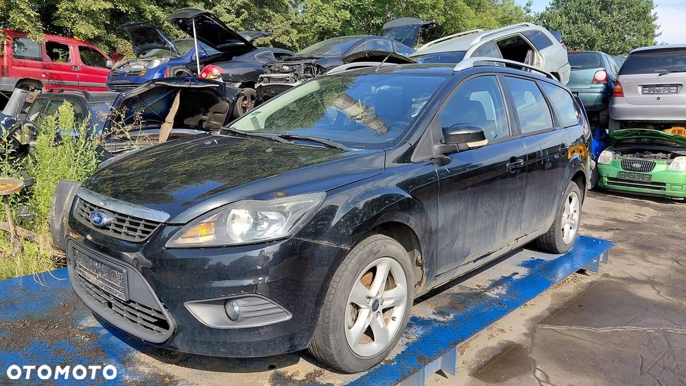 Na części: Ford Focus  Rok 2010 Pojemność 1596 Moc 74 kw Benzyna - 3
