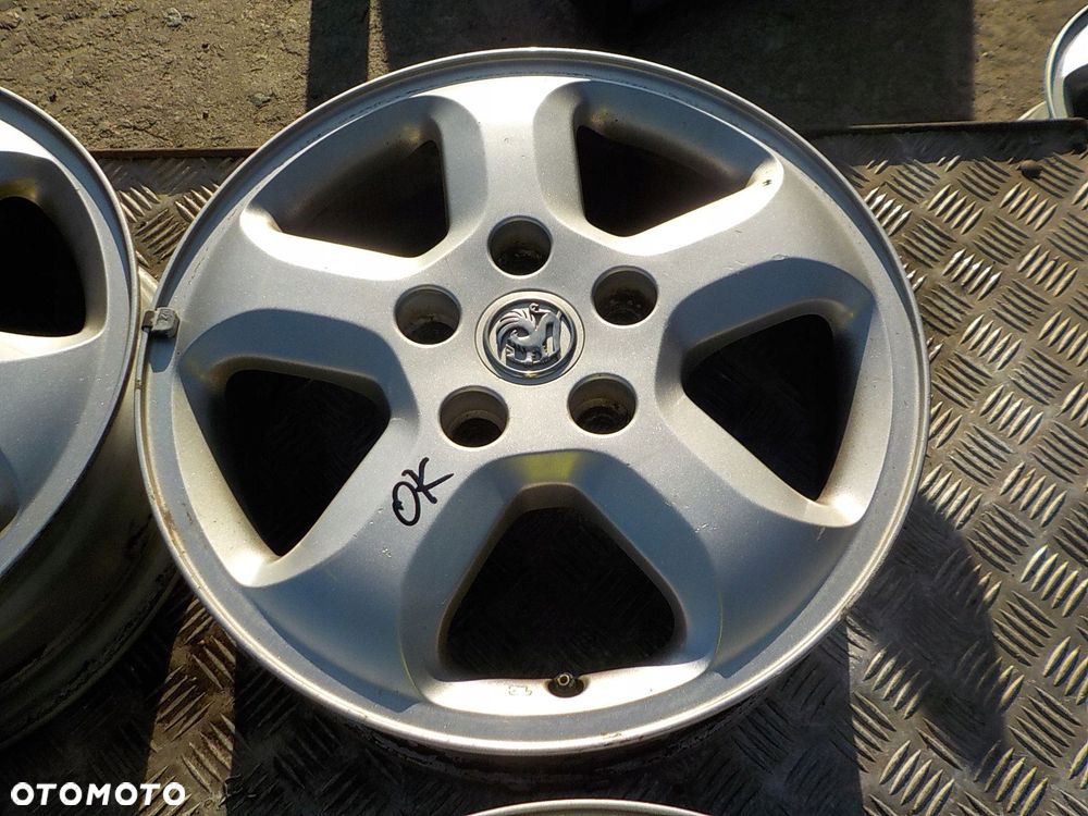 RENAULT TRAFIC II VIVARO FELGI ALUMINIOWE R16 5X118 - 4