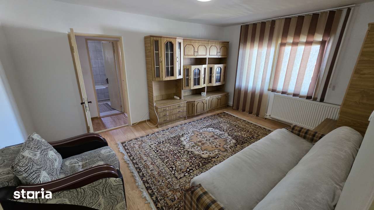 Vand ap cu 2 camere mobilat si utilat str. Flacara — fotografia 1