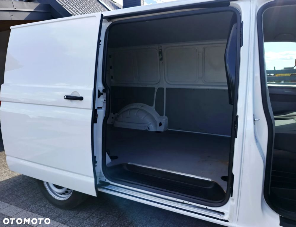 Volkswagen transporter T6 - 9