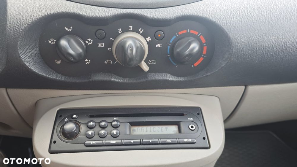 Renault Twingo 1.2i 16V Expression - 17